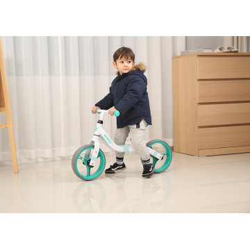 Highly balanced aluminum alloy child balance bike